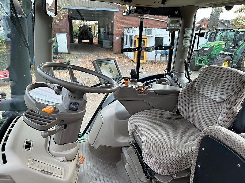 John Deere 6215 R mit GPS RTK