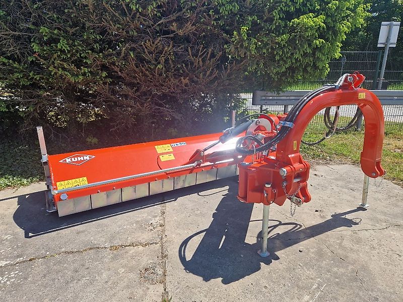 Kuhn TBES 262