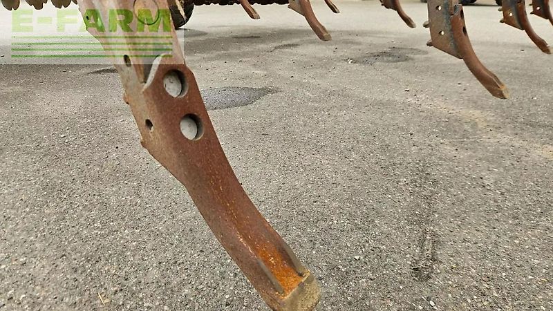 Kuhn cultimer l4000 bugseret