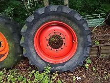 Fendt Felge 12 x 28 - 10 Lochfelge - war auf Fendt Traktor- ist 1 x vorhanden