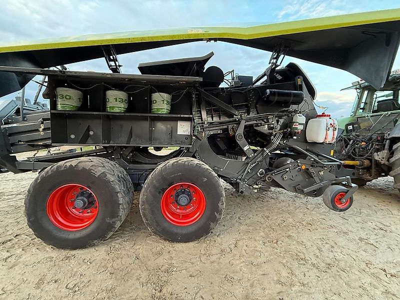 Claas Quadrant 3200 Finecut Quaderballenpresse BigPack