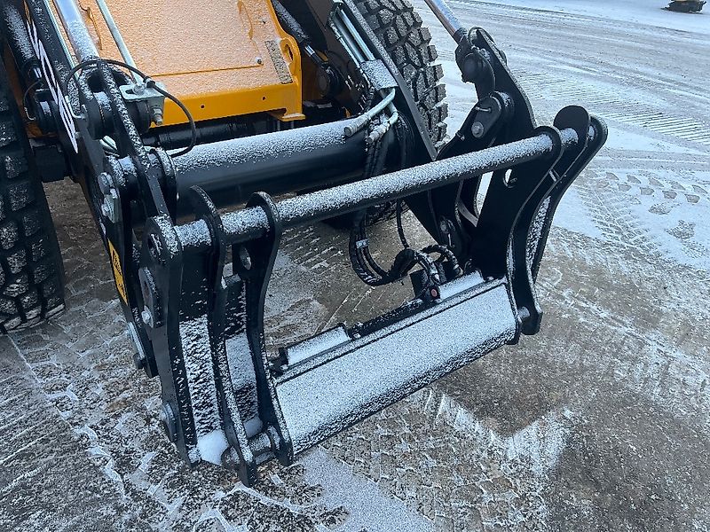 JCB 413K / Stage V, Takuu 12kk, 50km/h