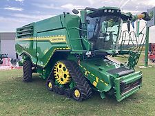 John Deere X9 1100
