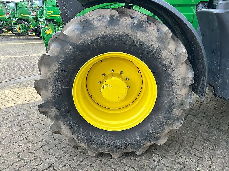 John Deere 6R 250 **MIETRÜCKLÄUFER**