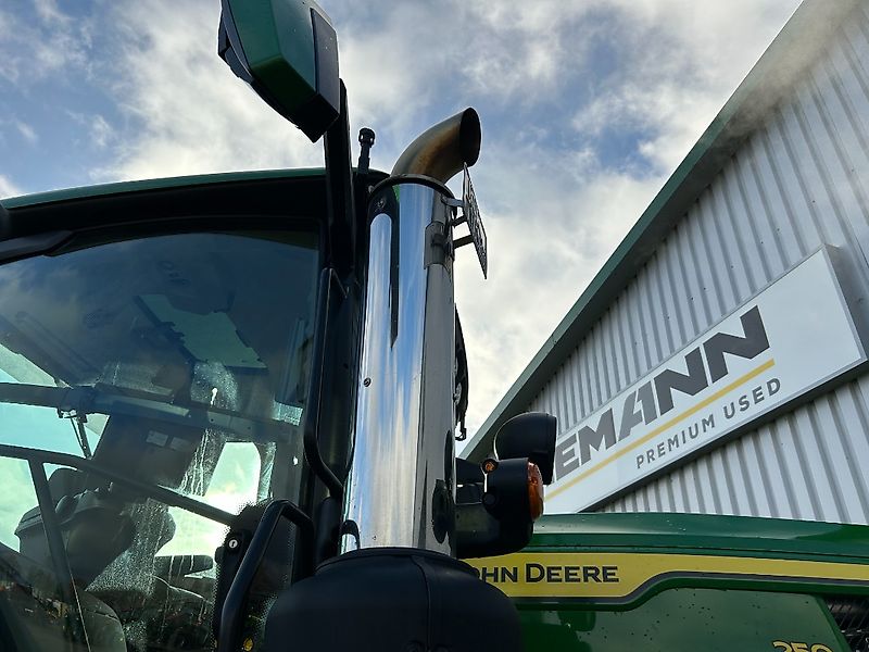 John Deere 6R 250 **MIETRÜCKLÄUFER**