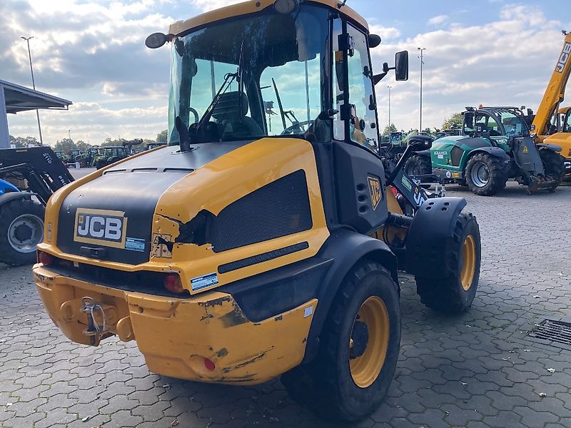 JCB 409