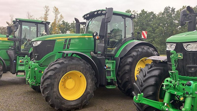 John Deere 6230R