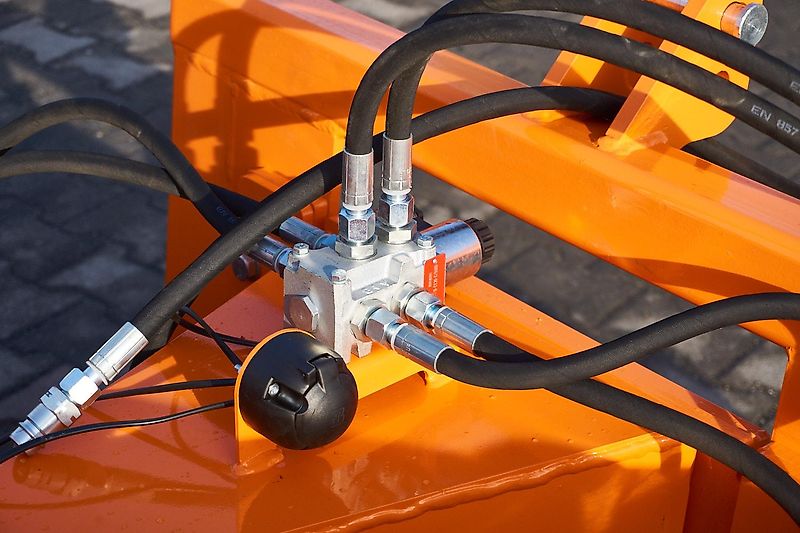 Top-Agro Schneeschild Schneepflug VARIO SERIE PRO 3,3m SHP-SV33 ROBUST WINTERAKTION