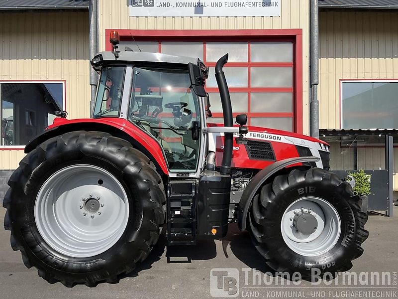 Massey Ferguson MF 7S.180 Dyna-VT Exclusive