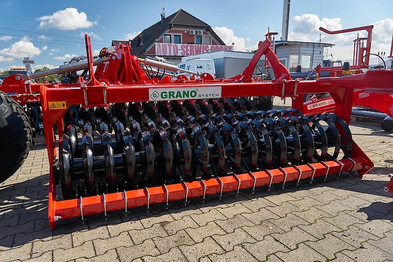 GRANO SYSTEM TOP-AGRO Scheibenegge 4M Transportbreite nur 2,42M! KSE-T4056H