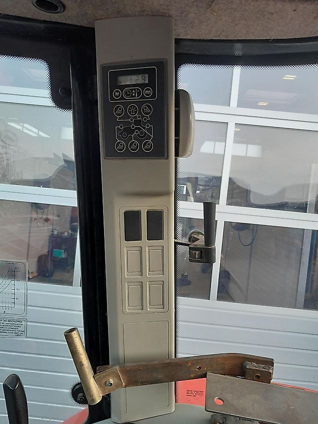 Massey Ferguson 6470-4