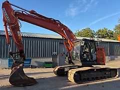 Hitachi ZX225 US-6