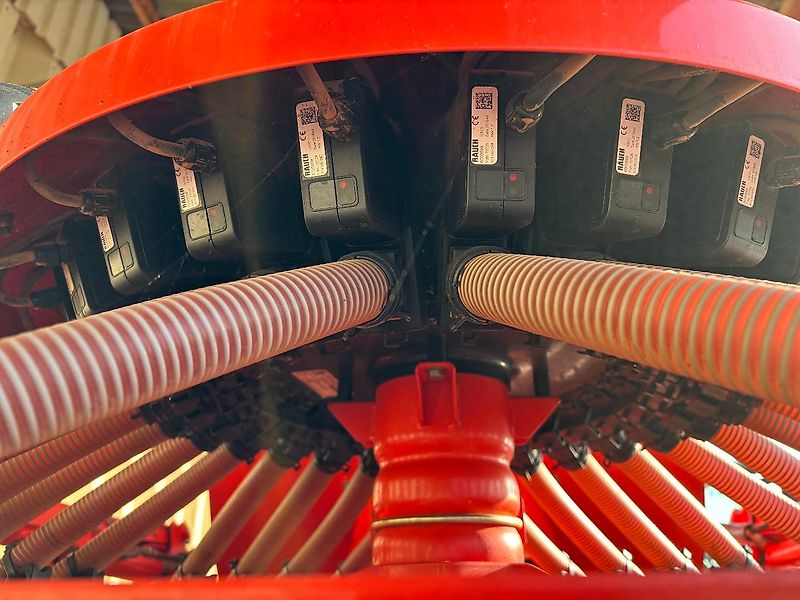 Kuhn ESPRO 4000 R (VISTAFLOW)