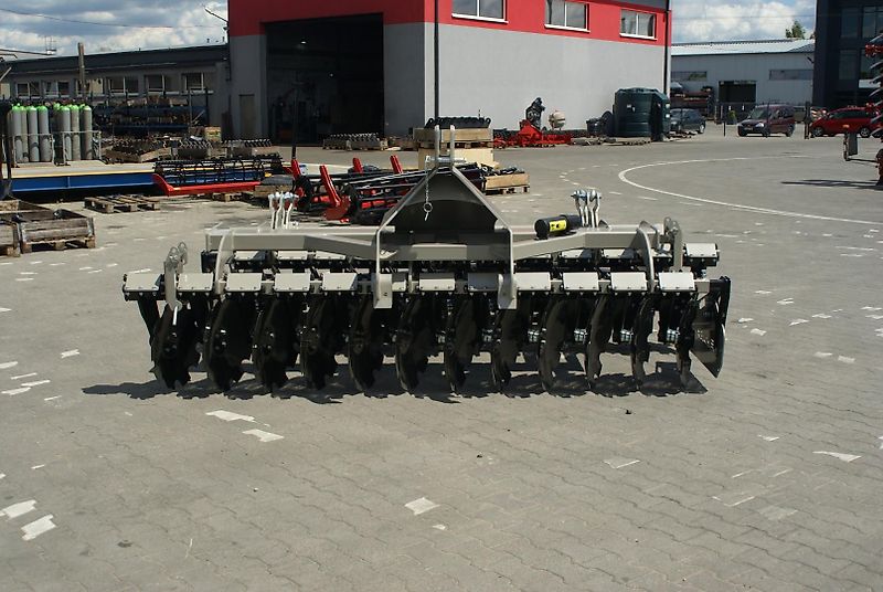 Rol/ex Scheibenegge / Disc harrow / Dechaumeur à disques / Erpice a dischi / Дисковая борона / Brona talerzowa 3 m