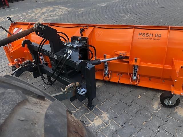 INTER-TECH D&D Landtechnika Schneeschild / Schneepflug