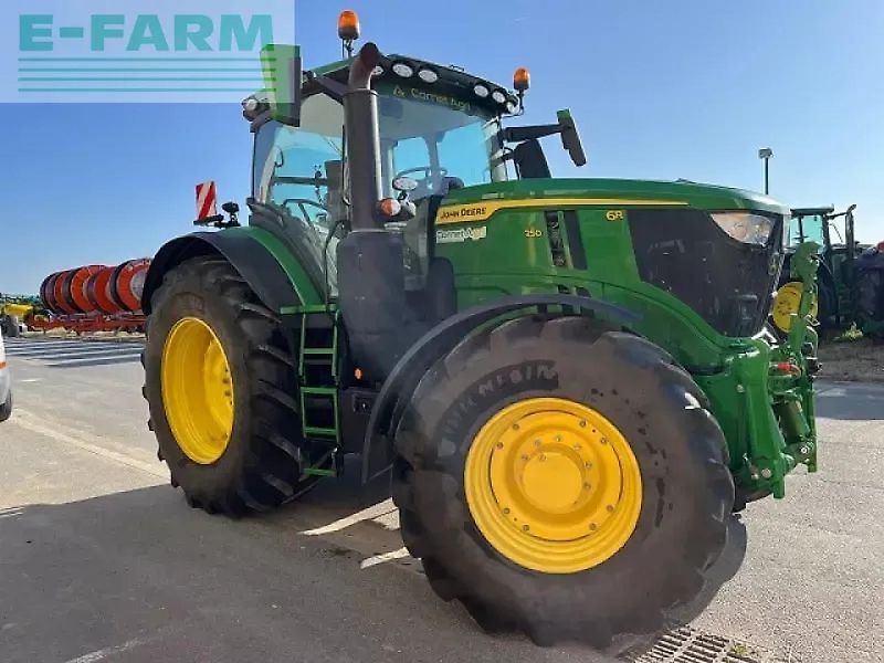 John Deere 6r 250