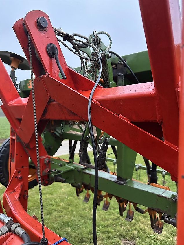 Amazone Typ 25 Standard + Kuhn HR 2501M