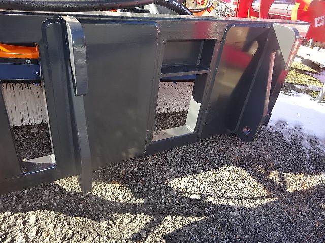 TALEX Eco Clean 1800 - Kehrmaschine -1,8 Meter - Anbau an Weidemann - verschiedene Ausstattungen möglich