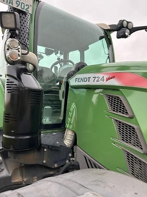 Fendt 724 S4 Profi