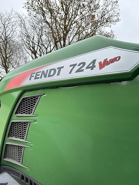 Fendt 724 S4 Profi