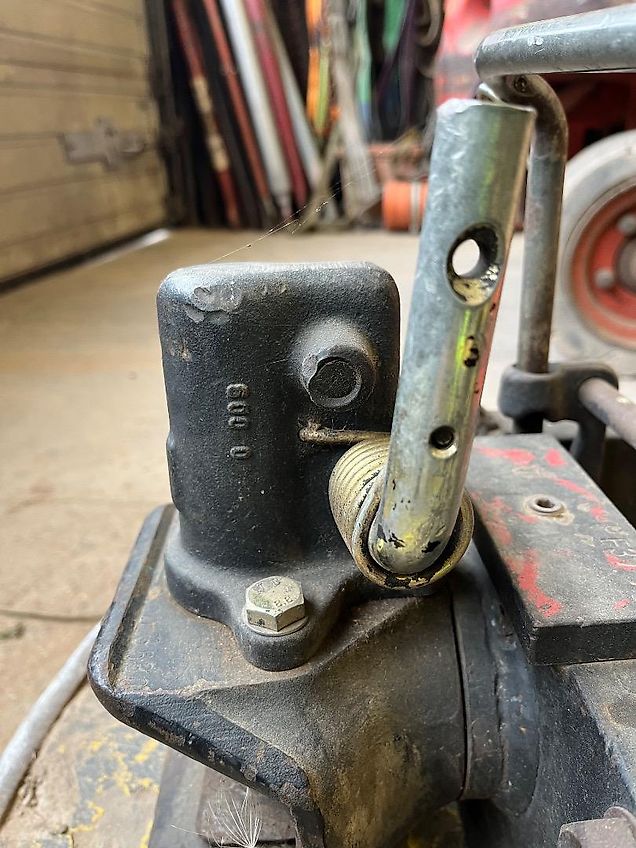 Massey Ferguson Automatikzugmaul KU91008, Cramer Kupplung, 2t, von MF 3690, Abmessungen s. Fotos