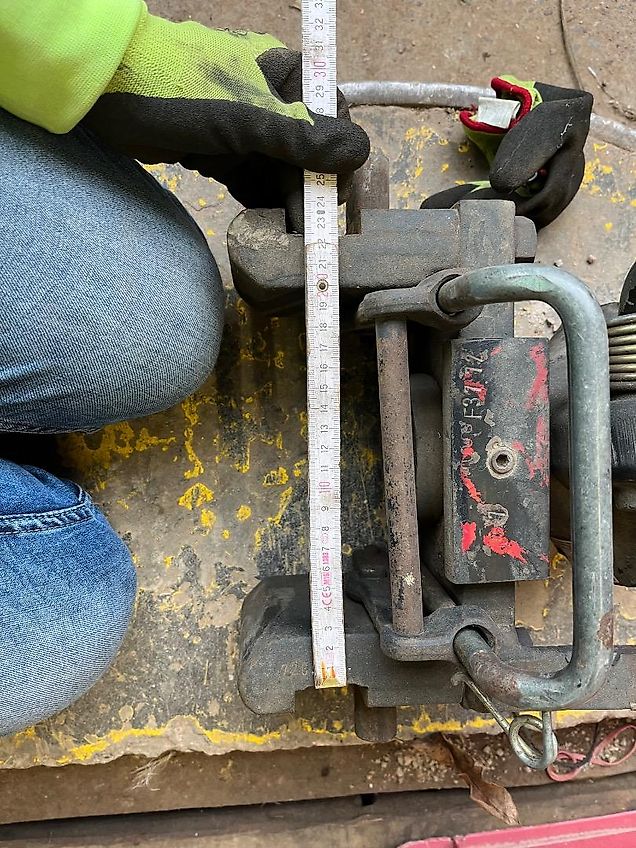 Massey Ferguson Automatikzugmaul KU91008, Cramer Kupplung, 2t, von MF 3690, Abmessungen s. Fotos