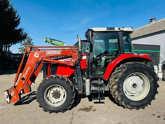 Massey Ferguson 5445 DYNA 4