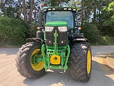 John Deere 6R 215
