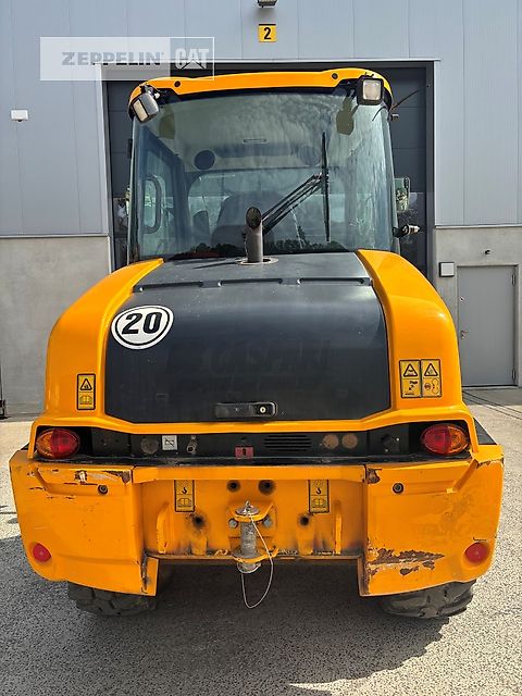 JCB 409