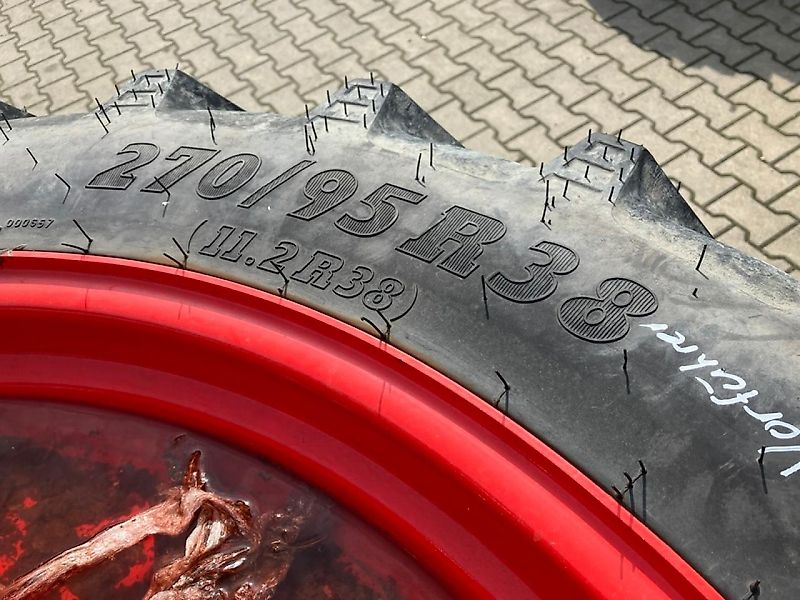 BKT 300/95R52 // 270/95R38 SPUR 1,50M