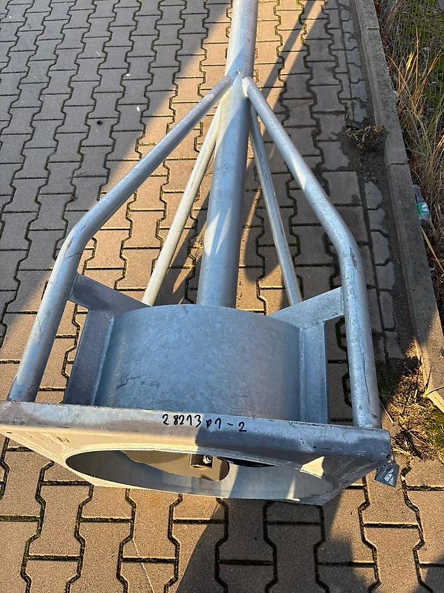 Metal-Technik Güllemixer / Slurry agitator / Agitateur de lisier / Miscelatore / Смеситель жидкого удобрения / Mieszadło do gnojowicy 5,4 m