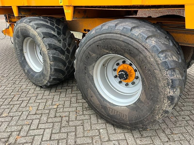 Veenhuis SW 400 Silagewagen