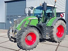 Fendt 724 S4 Profi Plus