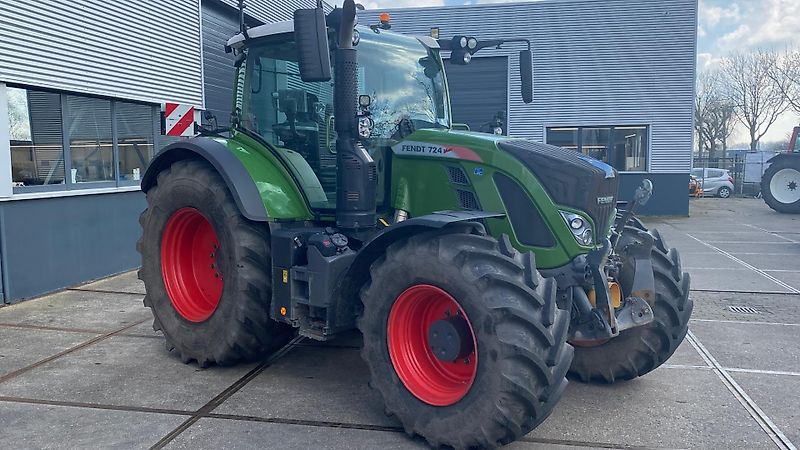 Fendt 724 S4 Profi Plus