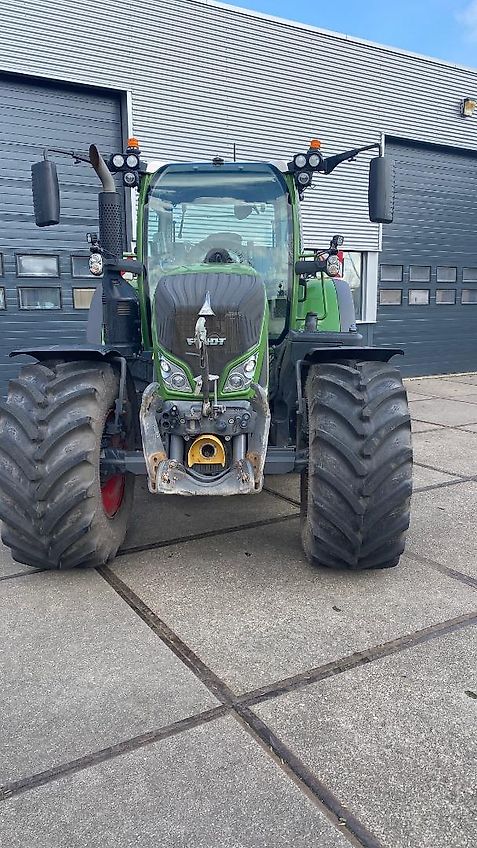 Fendt 724 S4 Profi Plus