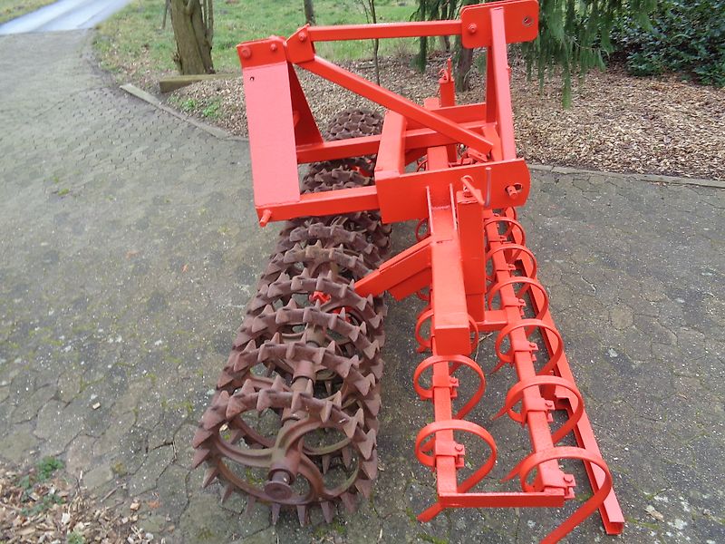 Köckerling Frontstriegel 3m lenkbar mit Packerwalzenringen