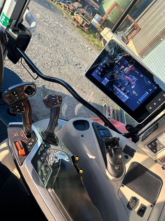 Massey Ferguson 7S.190