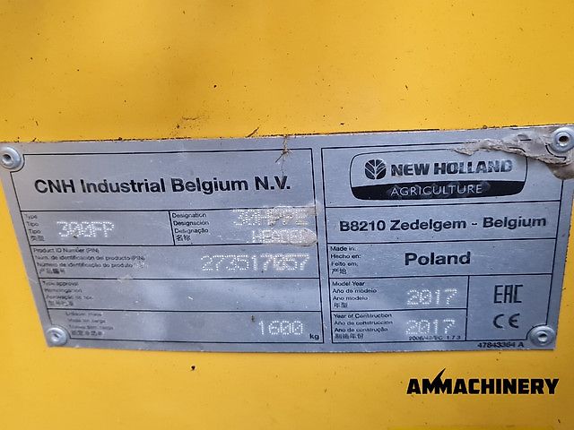 New Holland 300FP pick-up