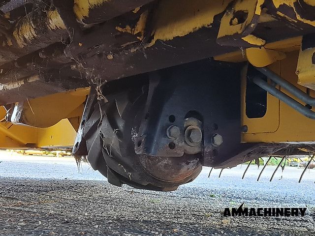 New Holland 300FP pick-up