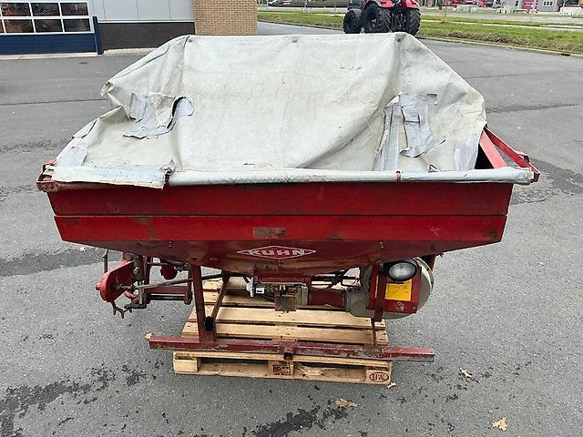 Kuhn Farmax en