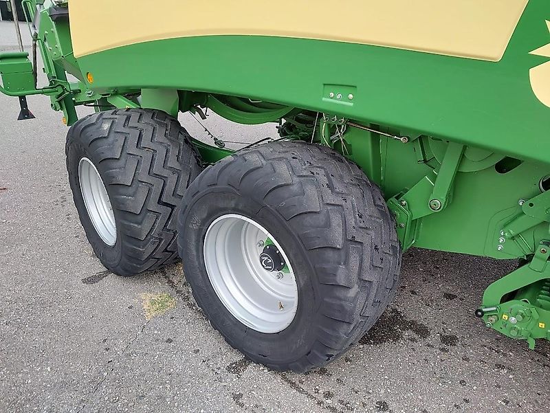 Krone Big Pack 1270 XC PreChop