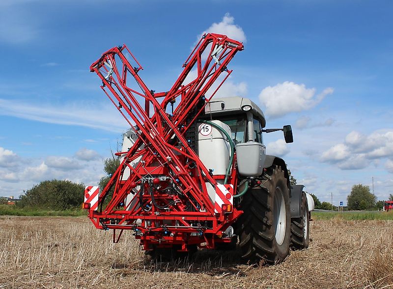 Unia LUX 1015 hydraulische Klappung 1000L 15m Müller-Elektronik ARAG-Armaturen