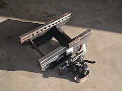 Rasterschiene mit Zugmaul für Deutz Agrotron 100,90,85,80,106,115