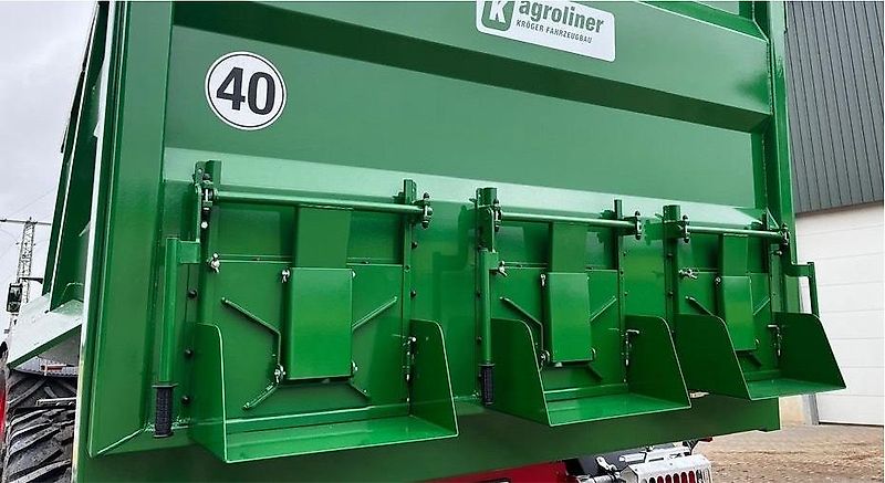 Kröger MUK402. Zentralachs-Muldenkippanhänger 31 Tonnen