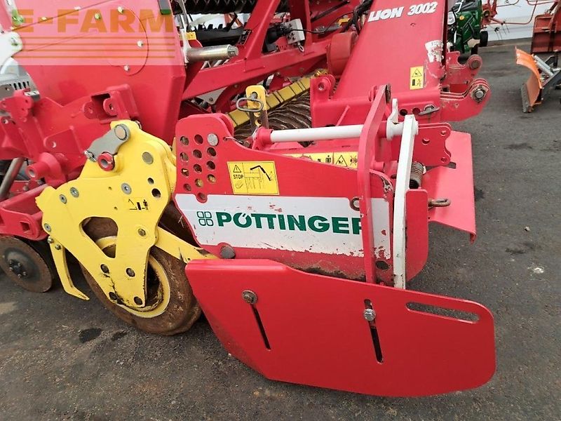 Pöttinger lion 3002 + vitasem 302 add