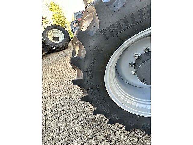 Massey Ferguson 7S-190 DYNA-VT