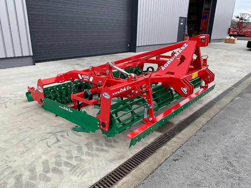AGRO-MASZ AUC 30 Kompaktor