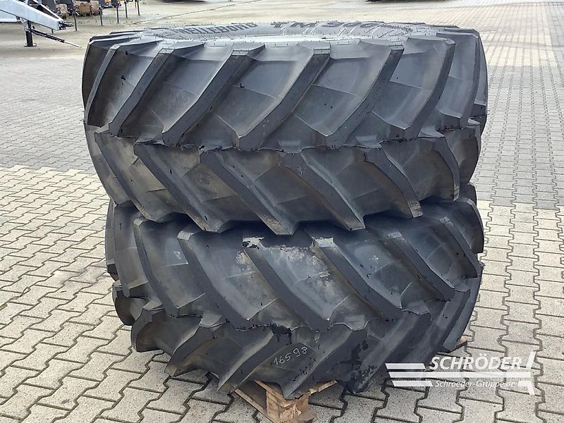 Valtra TRELLEBORG 600/70 R28 + 710/70 R42