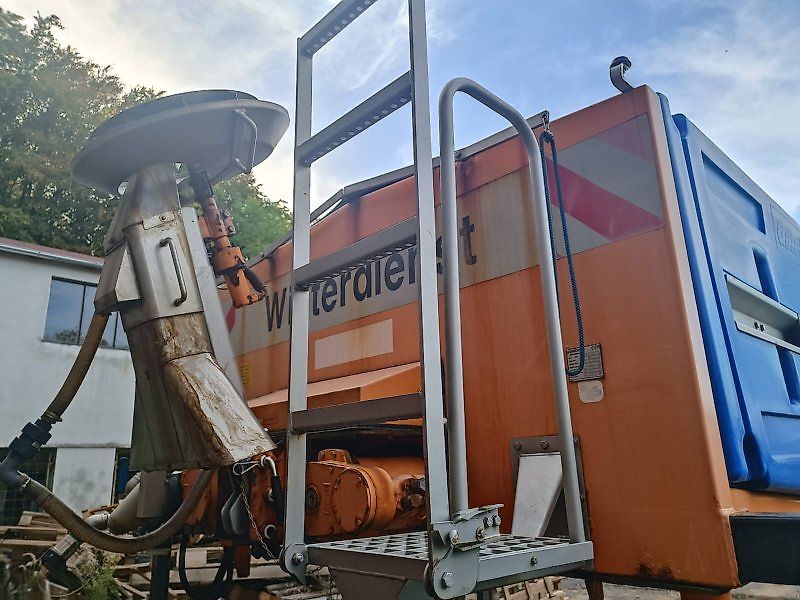 Bucher STA 4000 TC FS / Gmeiner Yeti 4000 W ECON Streuautomat