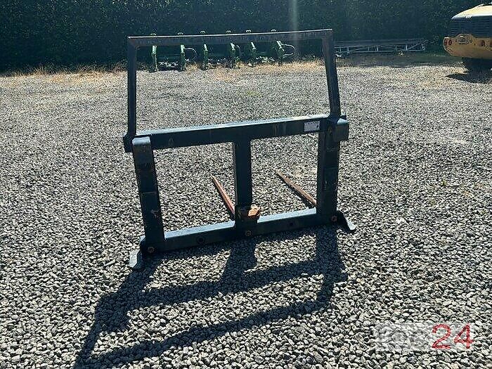 Bressel und Lade Ballenspieß 3 Zinkig